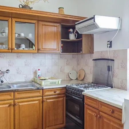 Apartman Stunning In Balatonelle W Outdoor Swimming Pool And 2 Bedrooms *