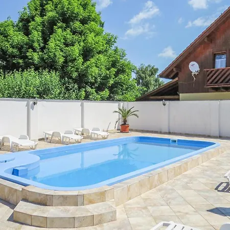 Apartman Stunning In Balatonelle W Outdoor Swimming Pool And 2 Bedrooms *