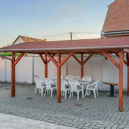 Apartman Stunning In Balatonelle W Outdoor Swimming Pool And 2 Bedrooms Balatonlelle