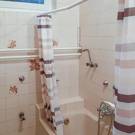 Apartman Stunning In Balatonelle W Outdoor Swimming Pool And 2 Bedrooms *